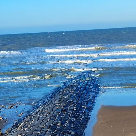 Caravan Aan Zee Arnani ميدل كيرك المظهر الخارجي الصورة