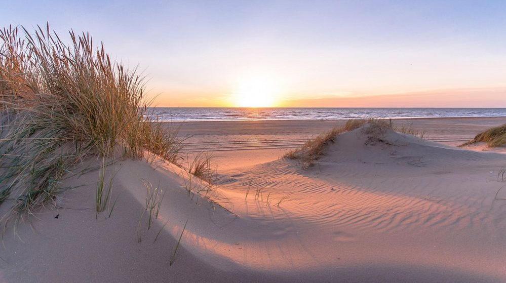 Caravan Aan Zee Arnani ميدل كيرك المظهر الخارجي الصورة