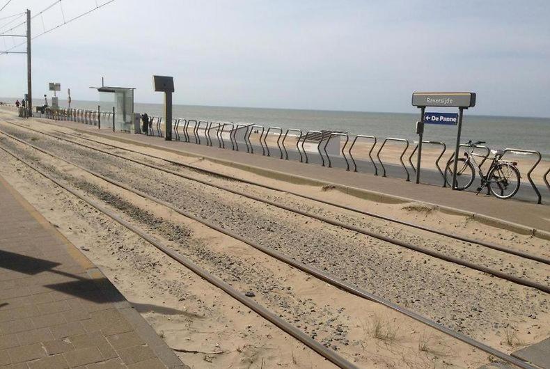 Caravan Aan Zee Arnani ميدل كيرك المظهر الخارجي الصورة