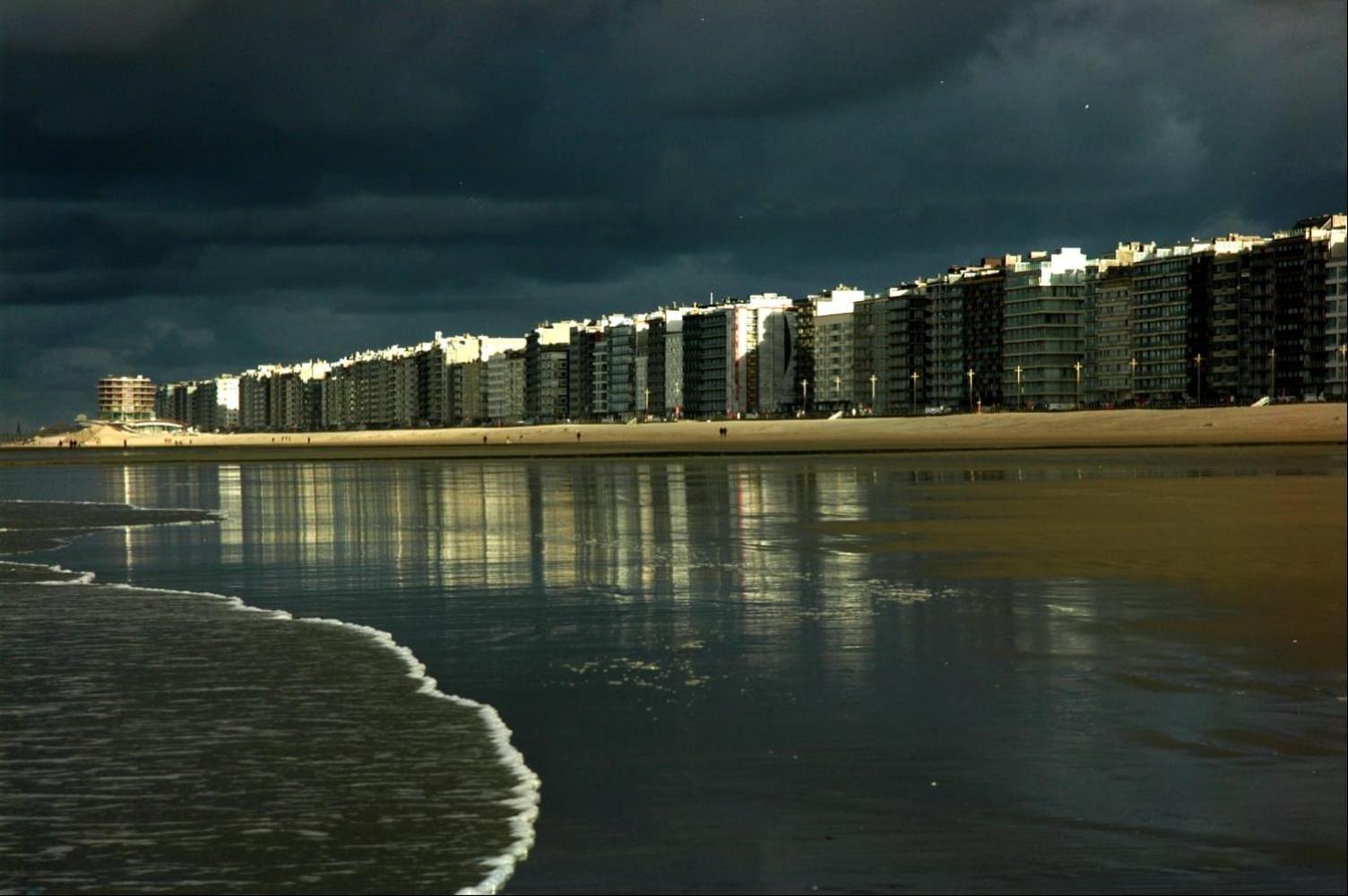 Caravan Aan Zee Arnani ميدل كيرك المظهر الخارجي الصورة